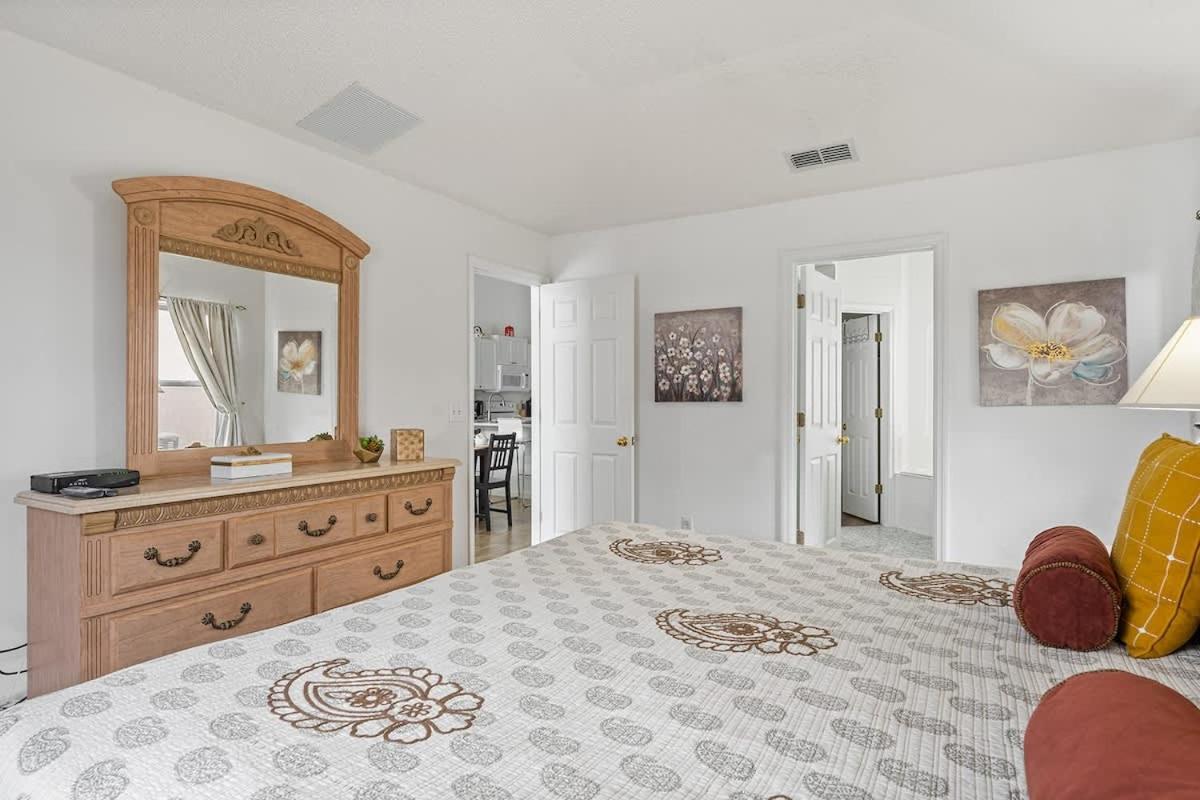 4 Bedroom No Carpet Just Remodeled Unit Sr1205 키시미 외부 사진