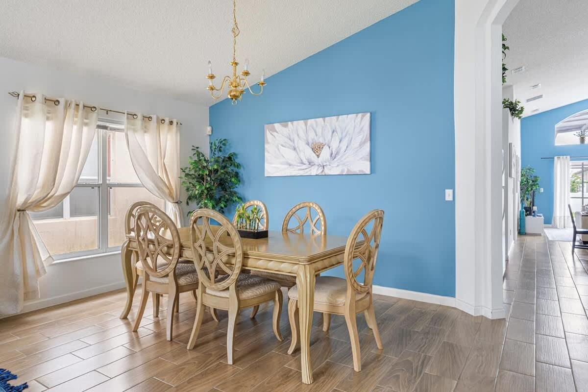 4 Bedroom No Carpet Just Remodeled Unit Sr1205 키시미 외부 사진